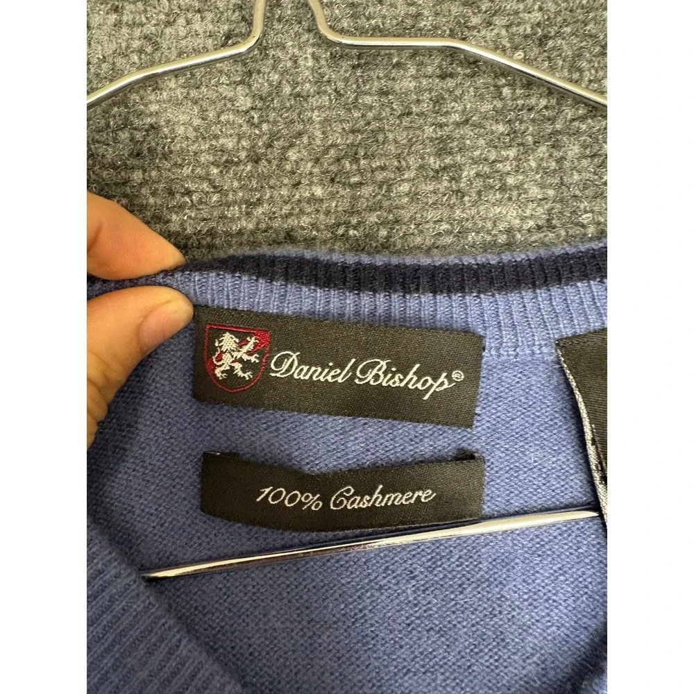 Daniel Bishop Sweater Mens Large Blue 100% Cashmere V-Neck Pullover Knit Mended
